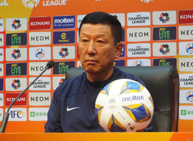 滕哈赫相信，在奥纳纳参加非洲杯时曼联会在门将这个位置上做好充足的准备。